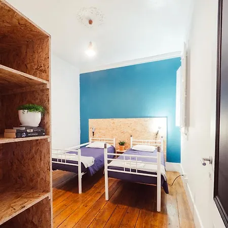 Impact House * Lisbon
