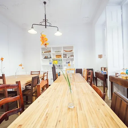 Hostel Impact House