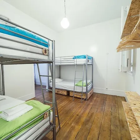 Hostel Impact House